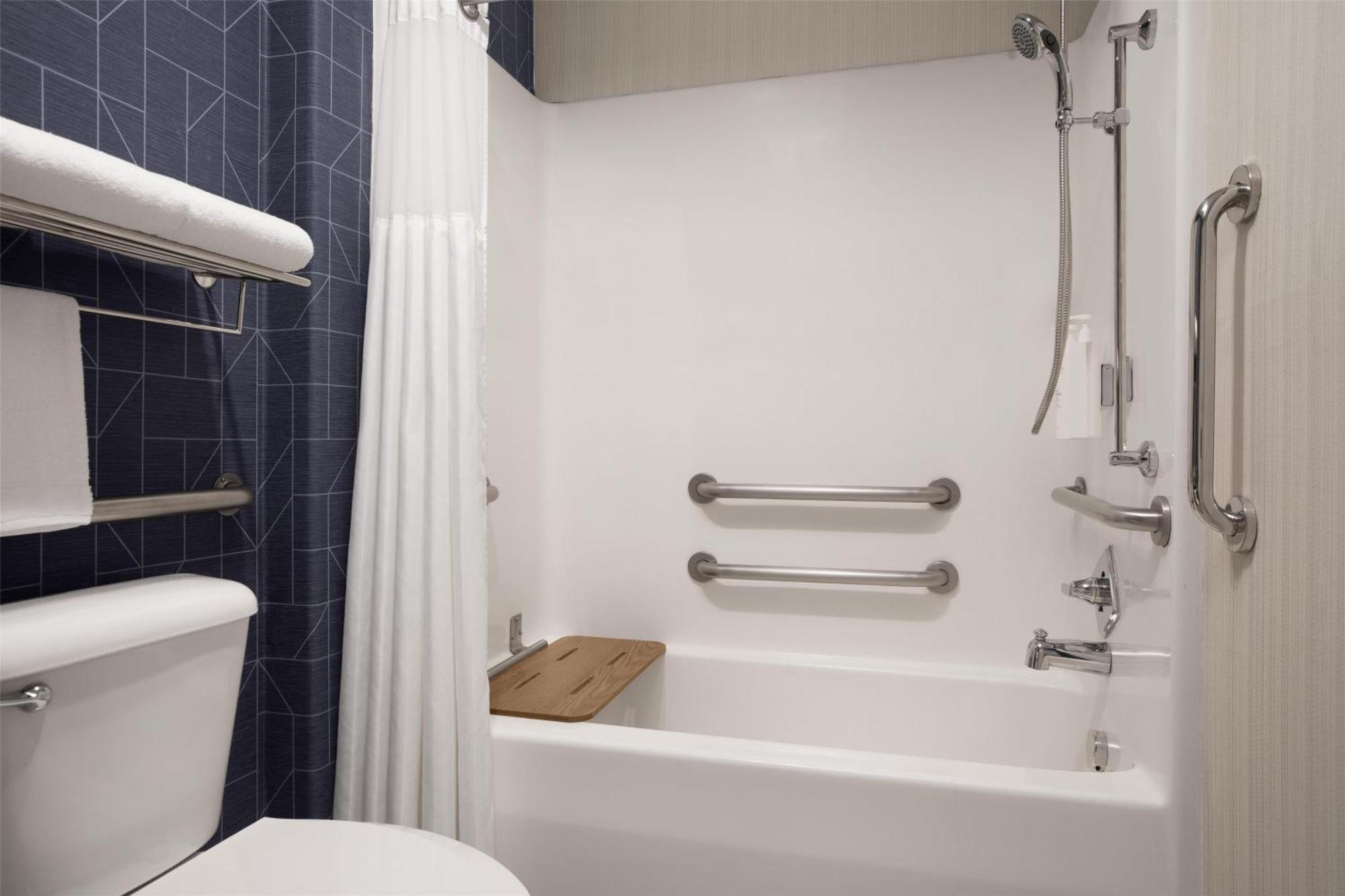 Spark By Hilton North I-25 Hotel 3*