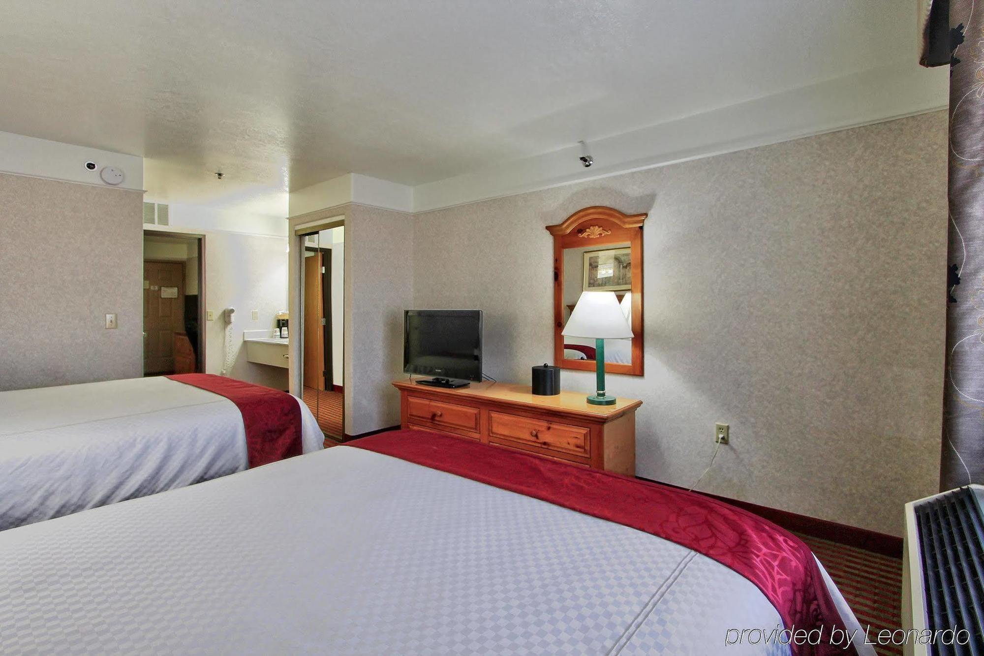 Spark By Hilton North I-25 Hotel